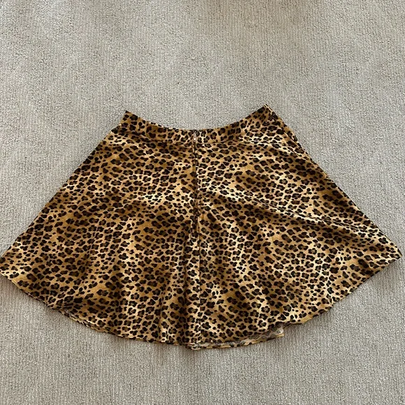 Francesca's Collections Gold Skater Mini Skirt Cocktail - Picture 3 of 5